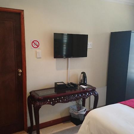 Lily White Guest House Centurion Buitenkant foto