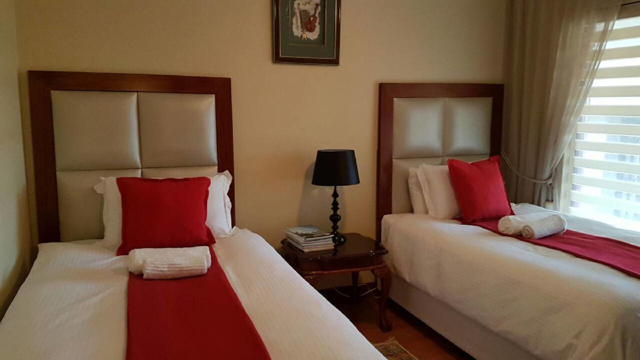 Lily White Guest House Centurion Buitenkant foto
