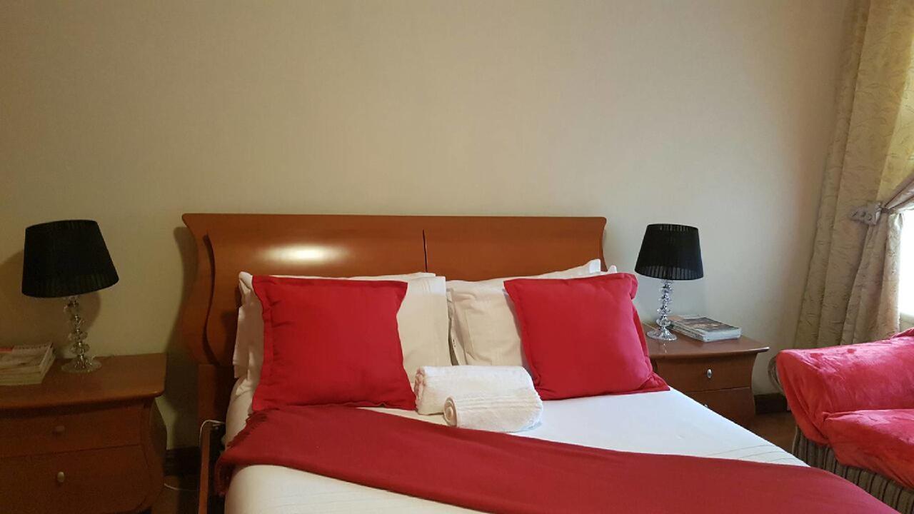 Lily White Guest House Centurion Buitenkant foto