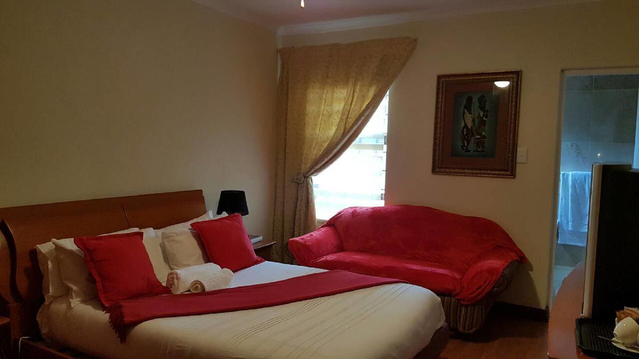 Lily White Guest House Centurion Buitenkant foto